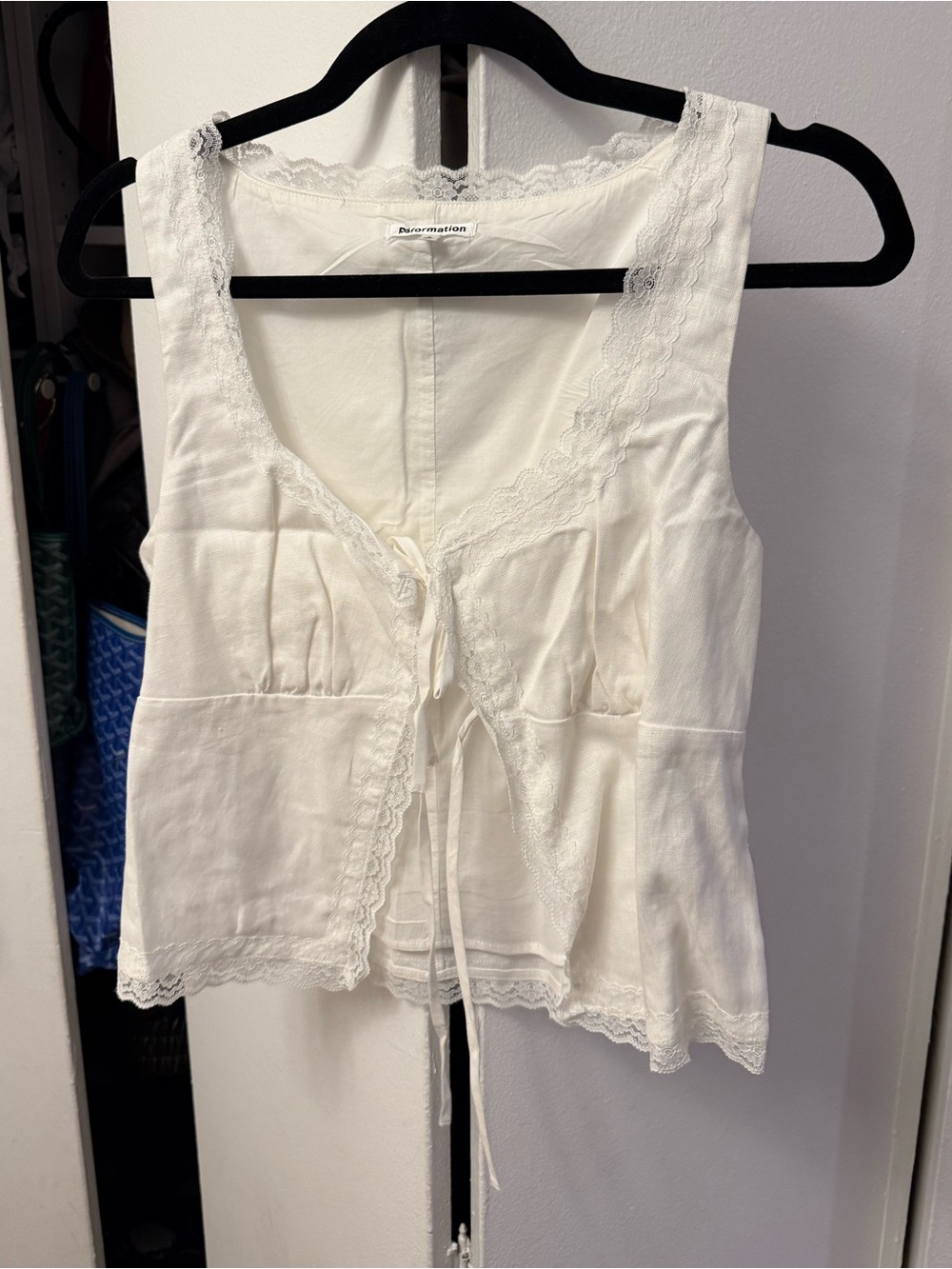 Reformation Rosalie White Lace Trimmed Linen Top Mila Shorts Set - Picture 4 of 10